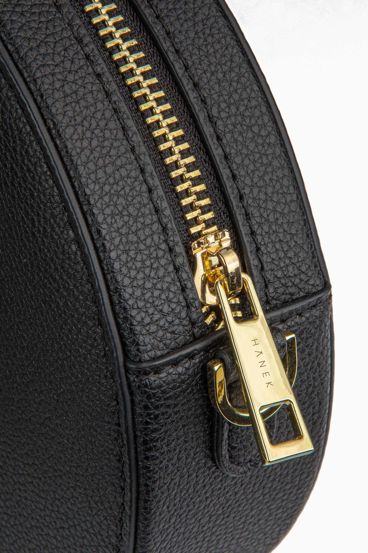 Schwarze runde Tasche